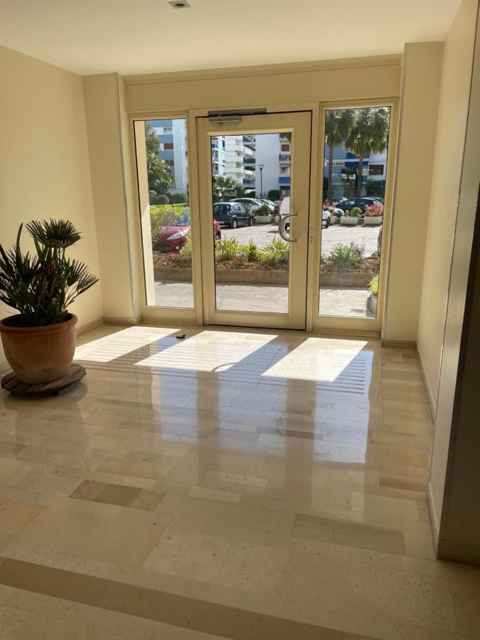 Vue Sur Mer - Magnifique Appartement Tout Confort - Terrasse Et Parking Prive Cagnes-sur-Mer Eksteriør billede