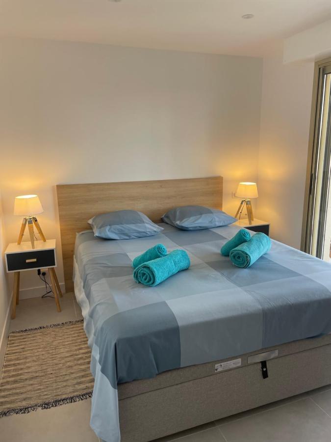 Vue Sur Mer - Magnifique Appartement Tout Confort - Terrasse Et Parking Prive Cagnes-sur-Mer Eksteriør billede