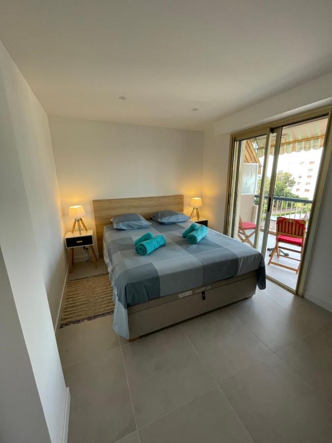 Vue Sur Mer - Magnifique Appartement Tout Confort - Terrasse Et Parking Prive Cagnes-sur-Mer Eksteriør billede
