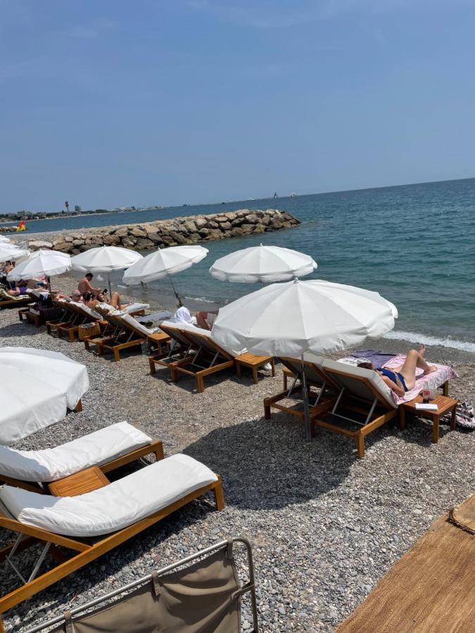 Vue Sur Mer - Magnifique Appartement Tout Confort - Terrasse Et Parking Prive Cagnes-sur-Mer Eksteriør billede